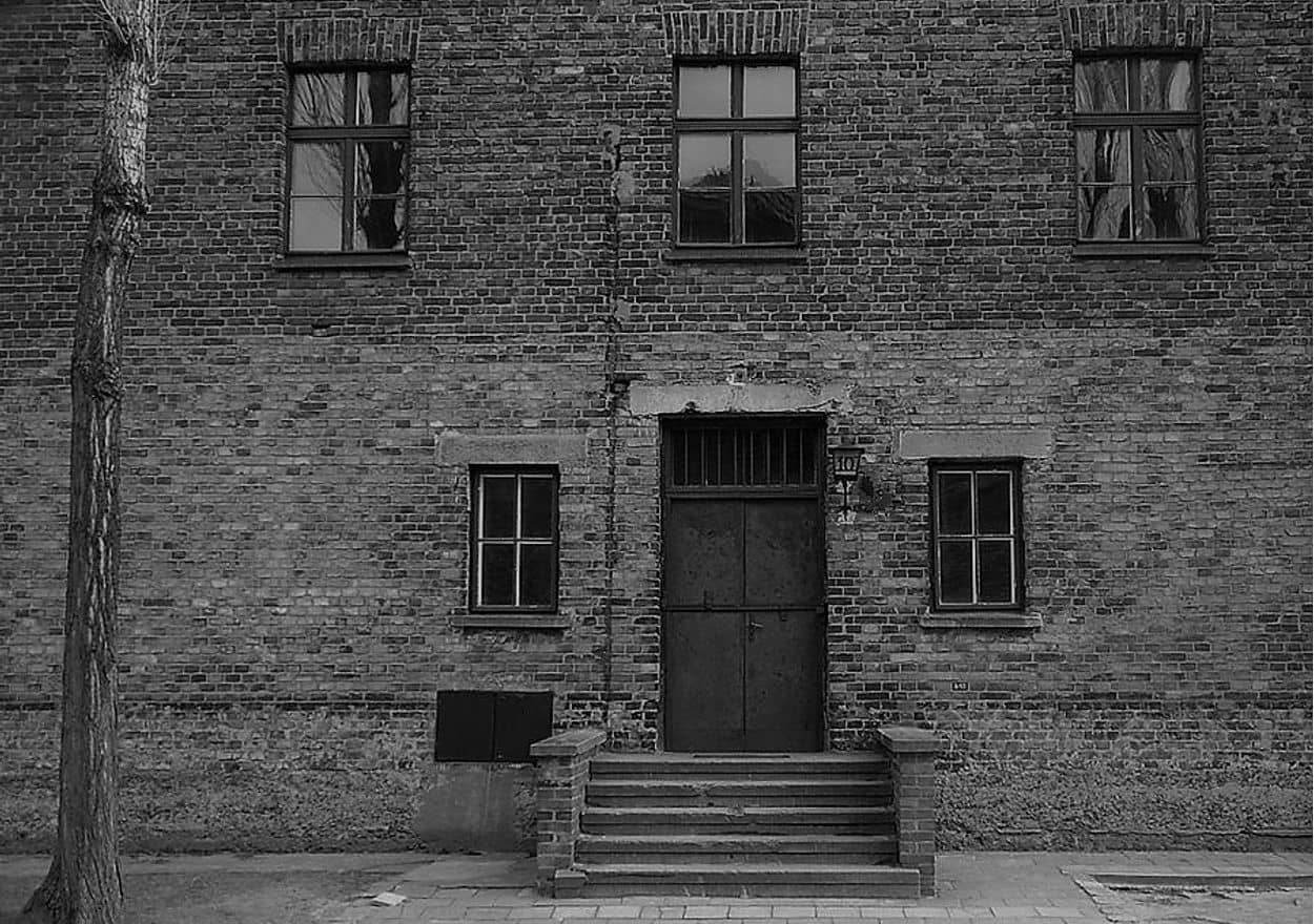 Esther Rottesman - entrée du bloc 10