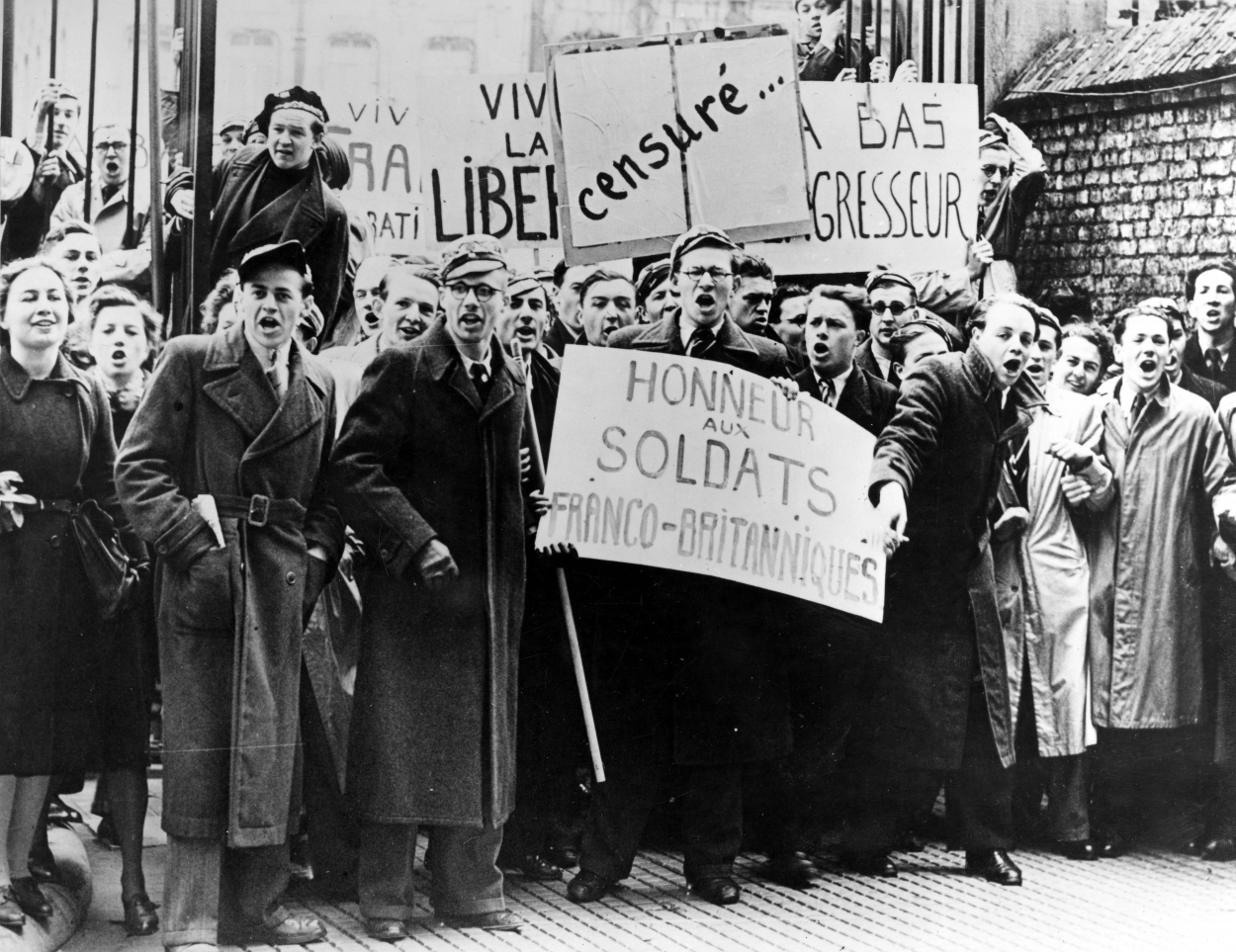 273433-manif-ulb-avril-1940.jpg