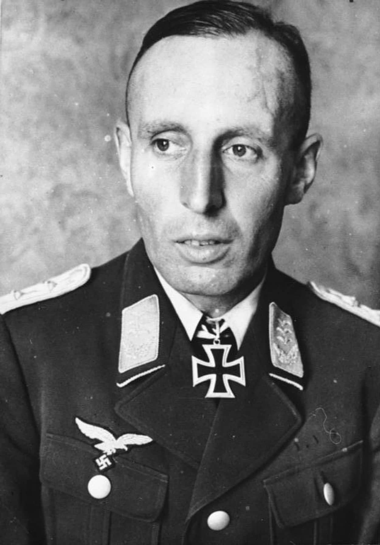 bundesarchiv_bild_183-h26044-_friedrich_august_v-_der_heydte.jpg