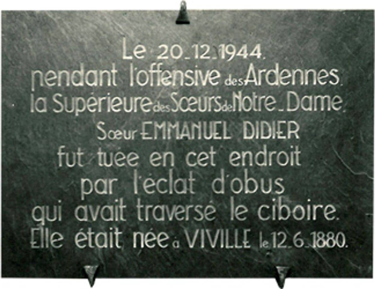 plaque-commemorative-soeur-didier.jpg