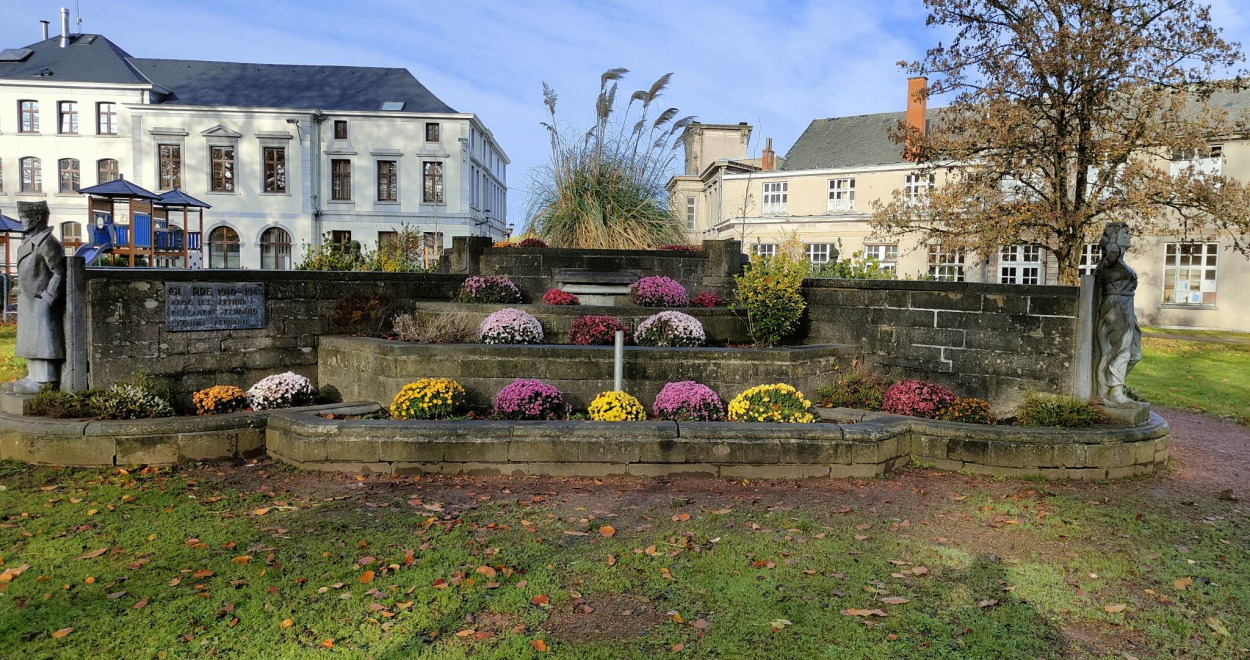 monument-de-fontaine-l-evAque.jpg