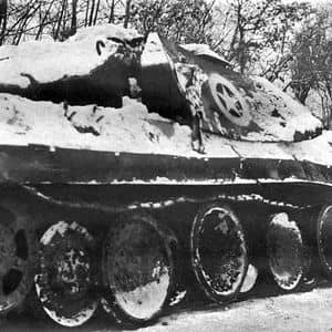 german_tank_disguised_as_an_american_tank.jpg